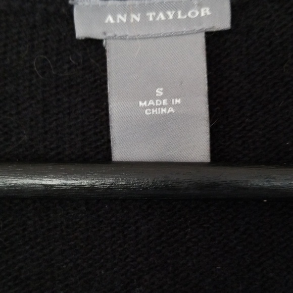 Ann Taylor Wool Cashmere Angora Belnd Black Cardigan sweater Size Small - Picture 2 of 6